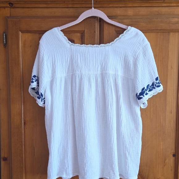 Solitaire White and Blue Embroidered Blouse - Picture 3 of 6